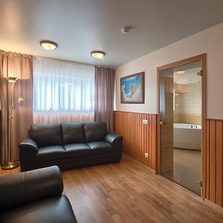 Atoll Hostel Haabneeme エクステリア 写真
